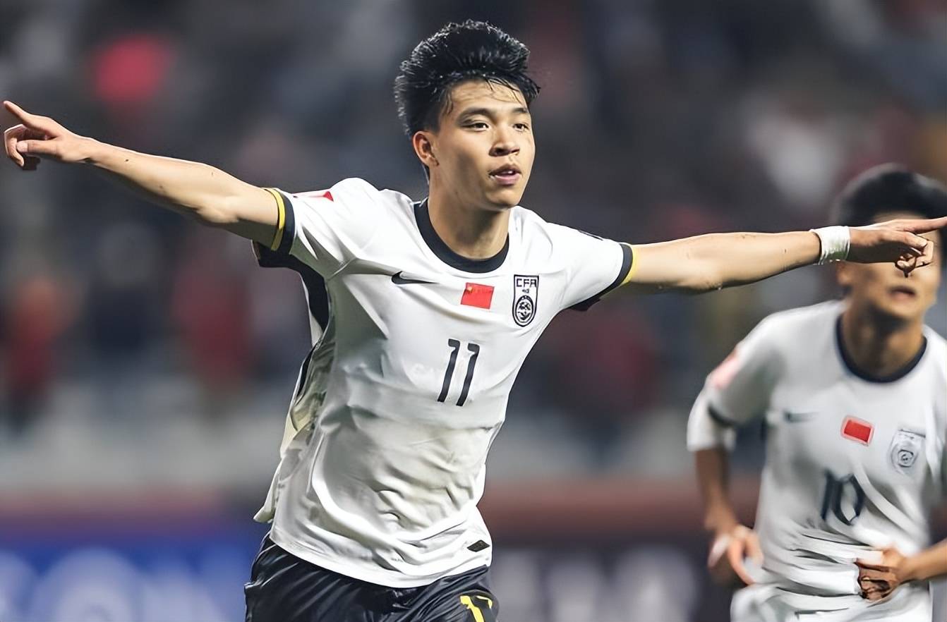 赛前曼城备战中超，战术微调细节曝光，媒体盛赞，训练强度明显提升的简单介绍-开云体育入口